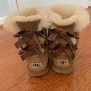 Bailey bow uggs